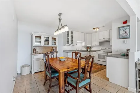 221 Hope Street Bristol RI 02809