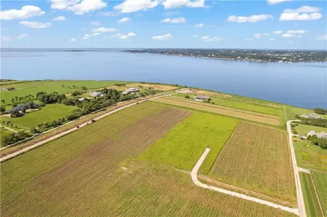 11 Ferolbink Way Little Compton RI 02837