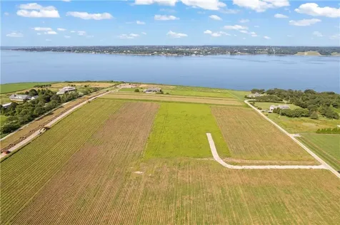 11 Ferolbink Way Little Compton RI 02837