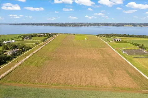 11 Ferolbink Way Little Compton RI 02837