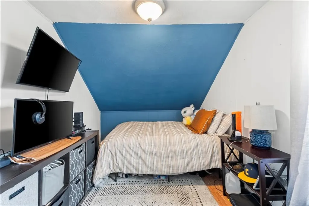 26 Whipple Avenue Cranston RI 02920