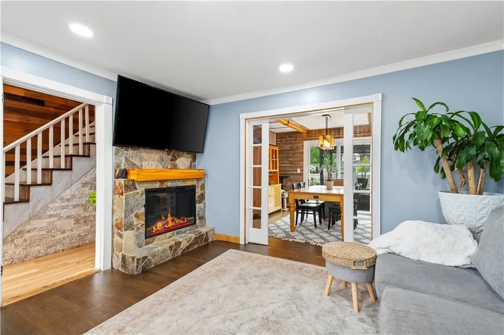 26 Whipple Avenue Cranston RI 02920