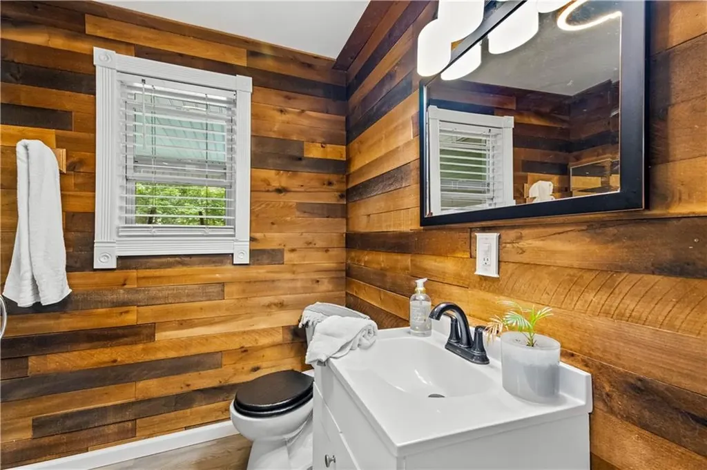 26 Whipple Avenue Cranston RI 02920