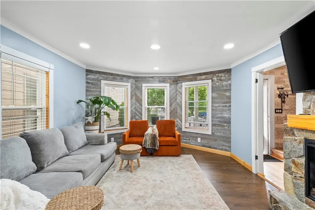 26 Whipple Avenue Cranston RI 02920