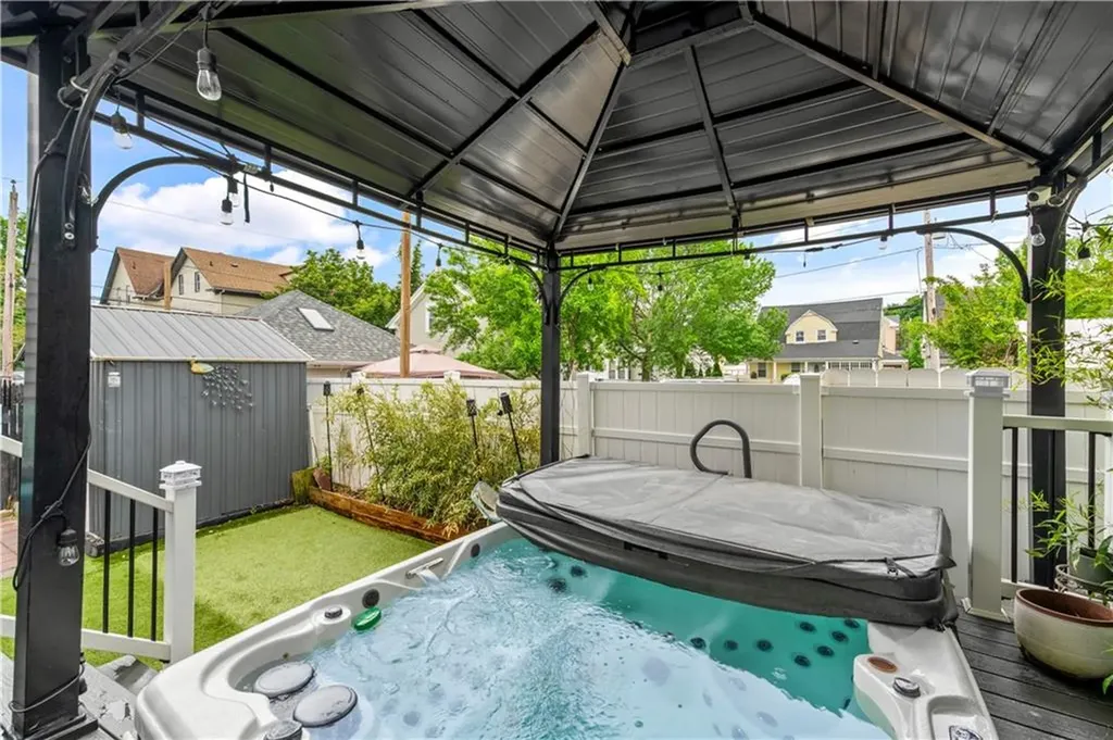 26 Whipple Avenue Cranston RI 02920