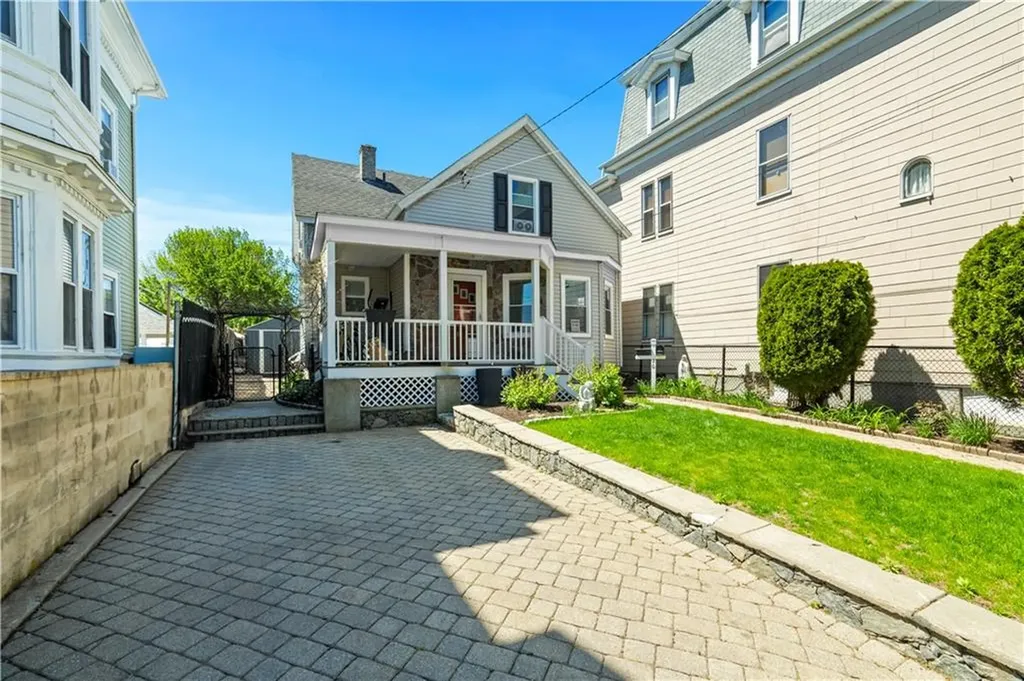 26 Whipple Avenue Cranston RI 02920