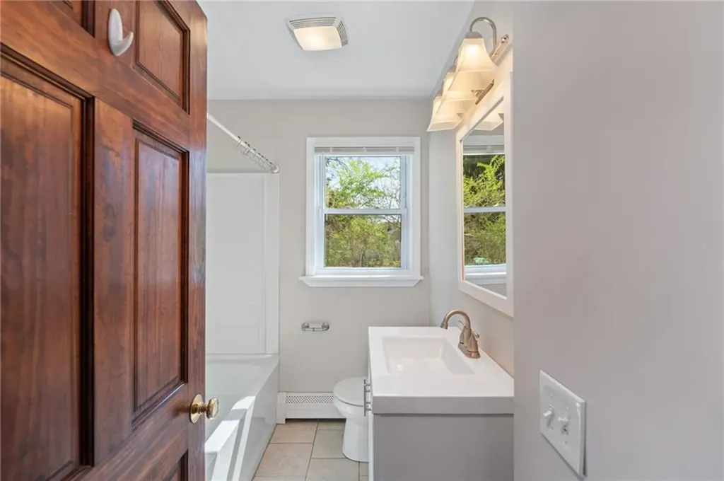 31 Walter Street Barrington RI 02806