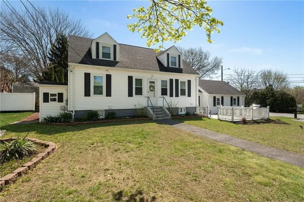 31 Walter Street Barrington RI 02806