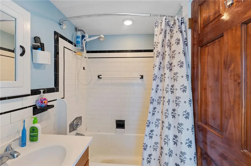 31 Walter Street Barrington RI 02806