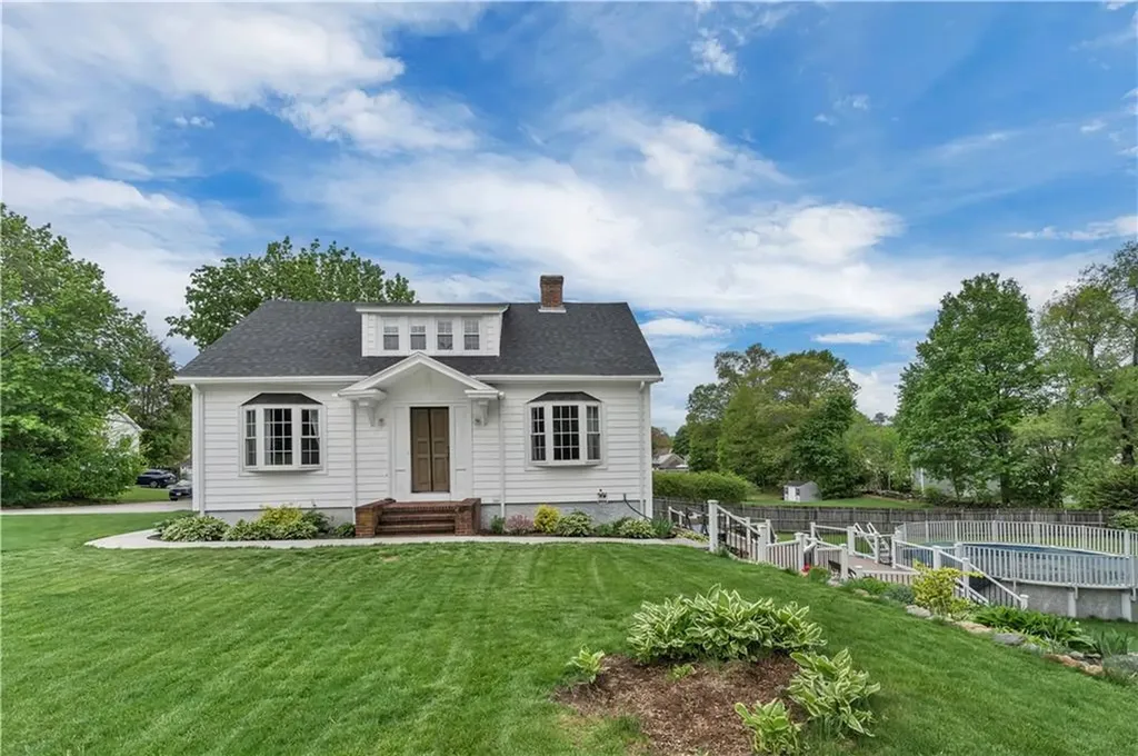 531 Putnam Pike Smithfield RI 02828