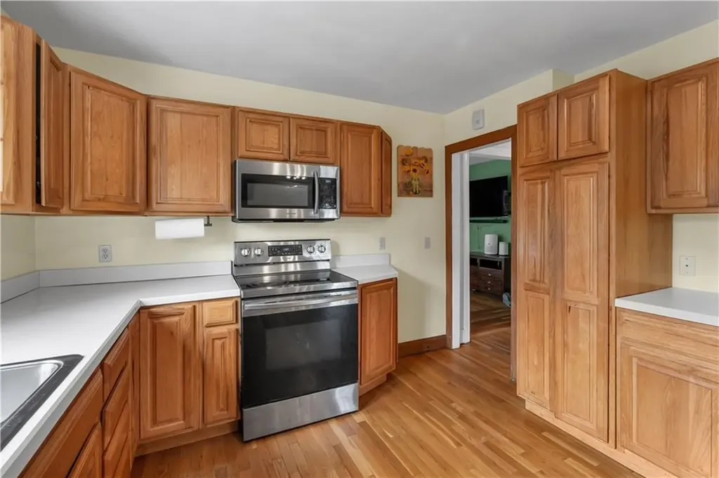 531 Putnam Pike Smithfield RI 02828