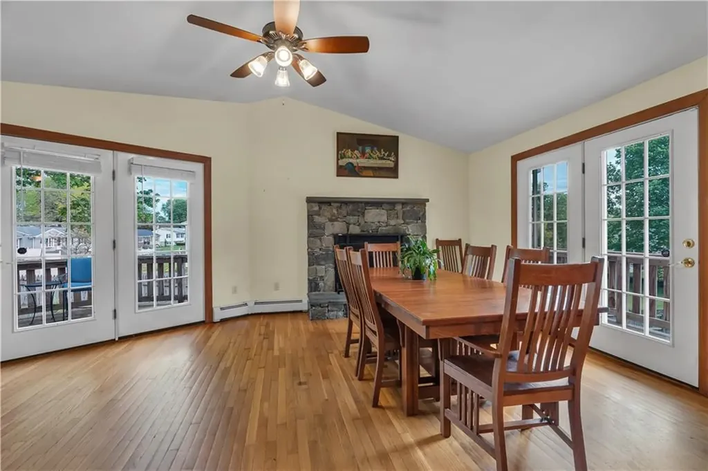 531 Putnam Pike Smithfield RI 02828