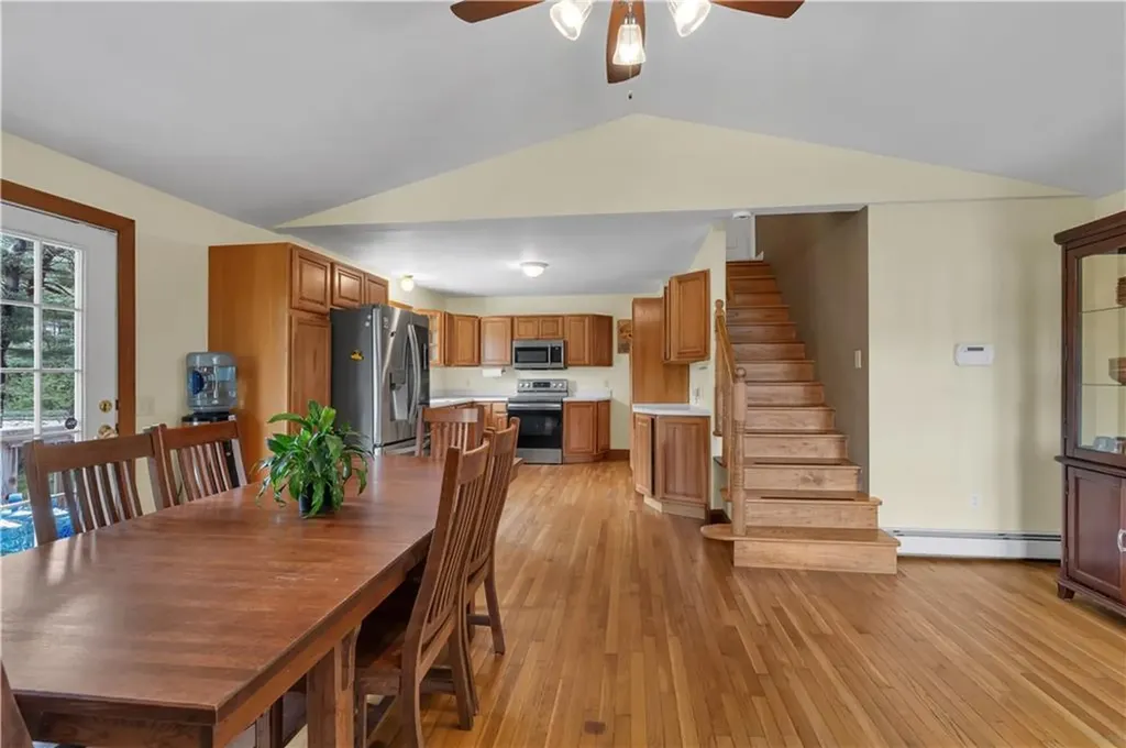 531 Putnam Pike Smithfield RI 02828