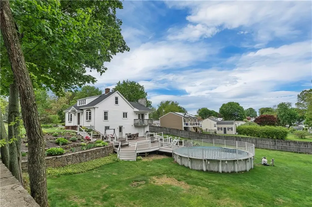 531 Putnam Pike Smithfield RI 02828