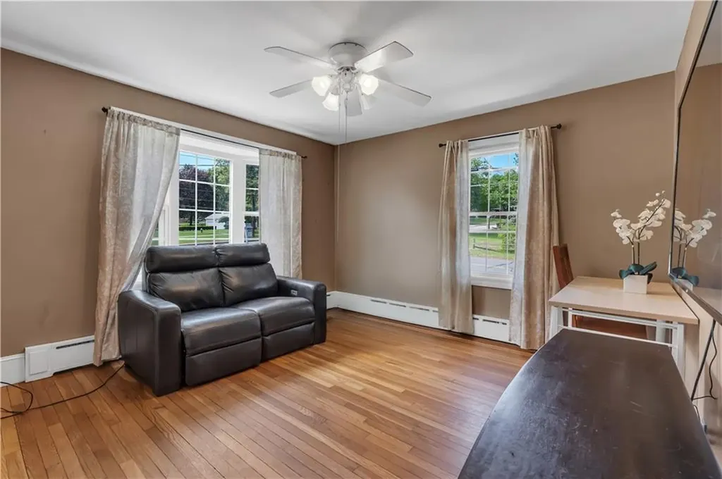 531 Putnam Pike Smithfield RI 02828