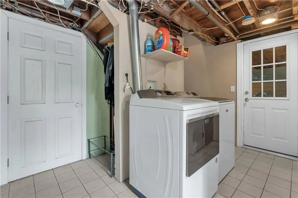 531 Putnam Pike Smithfield RI 02828