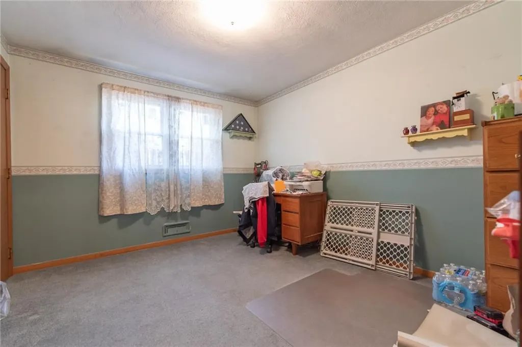 16 Vaughan Street Providence RI 02904