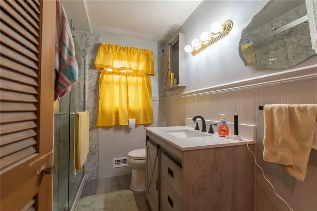 16 Vaughan Street Providence RI 02904