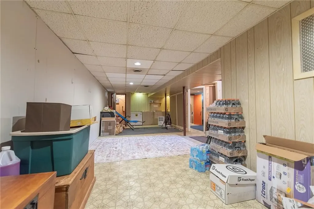 16 Vaughan Street Providence RI 02904
