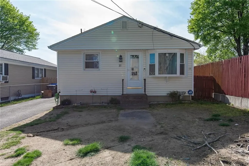 16 Vaughan Street Providence RI 02904