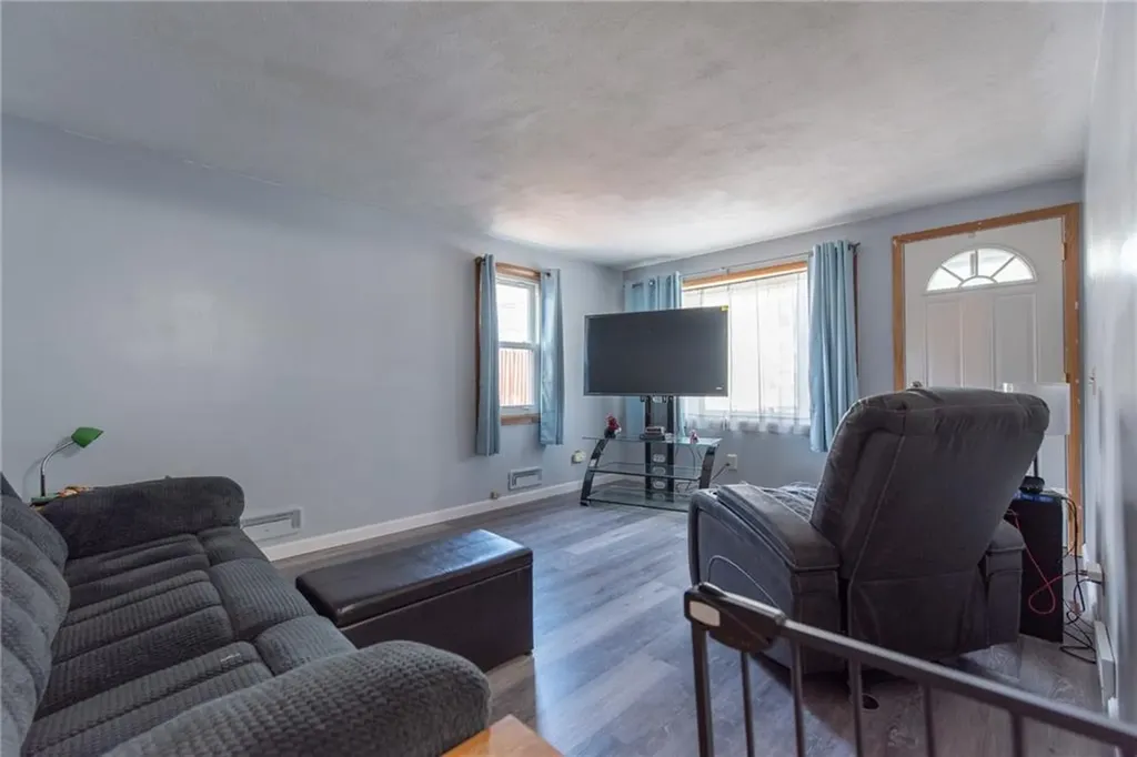 16 Vaughan Street Providence RI 02904