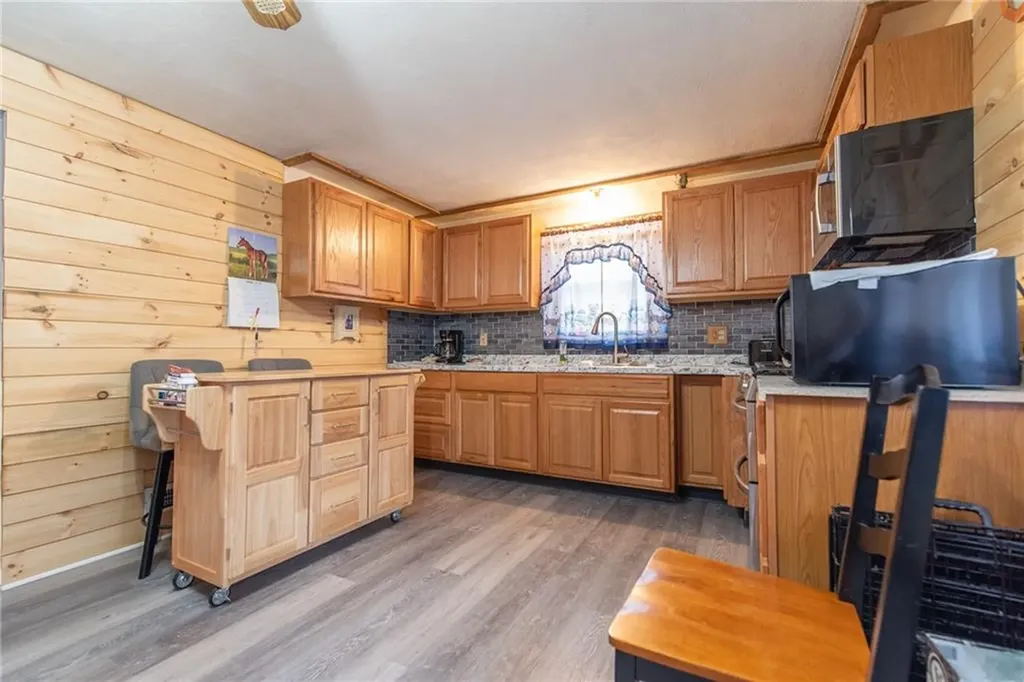 16 Vaughan Street Providence RI 02904