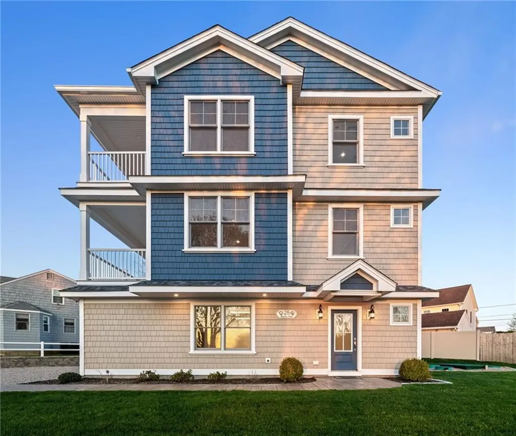 25 Scallop Shell Road Narragansett RI 02882