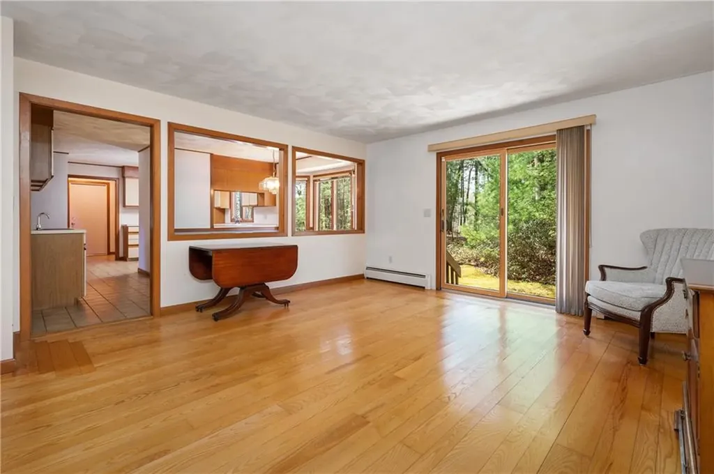 35 Candlewood Drive North Kingstown RI 02852