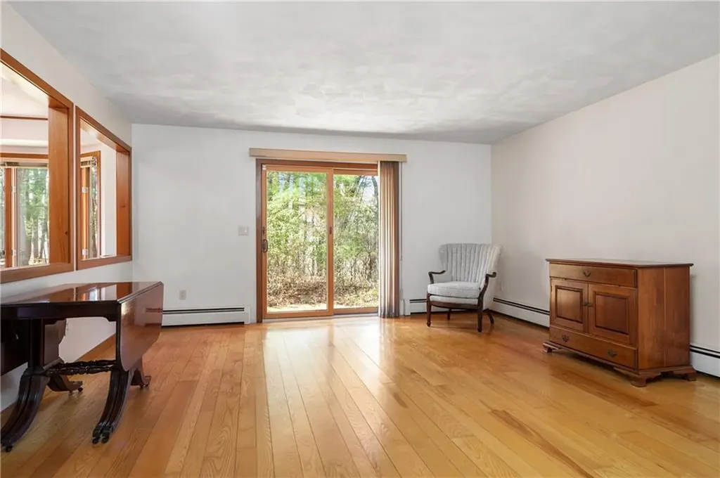 35 Candlewood Drive North Kingstown RI 02852