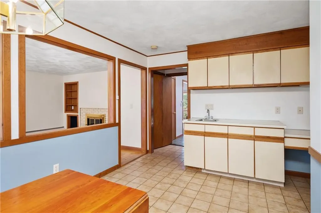 35 Candlewood Drive North Kingstown RI 02852