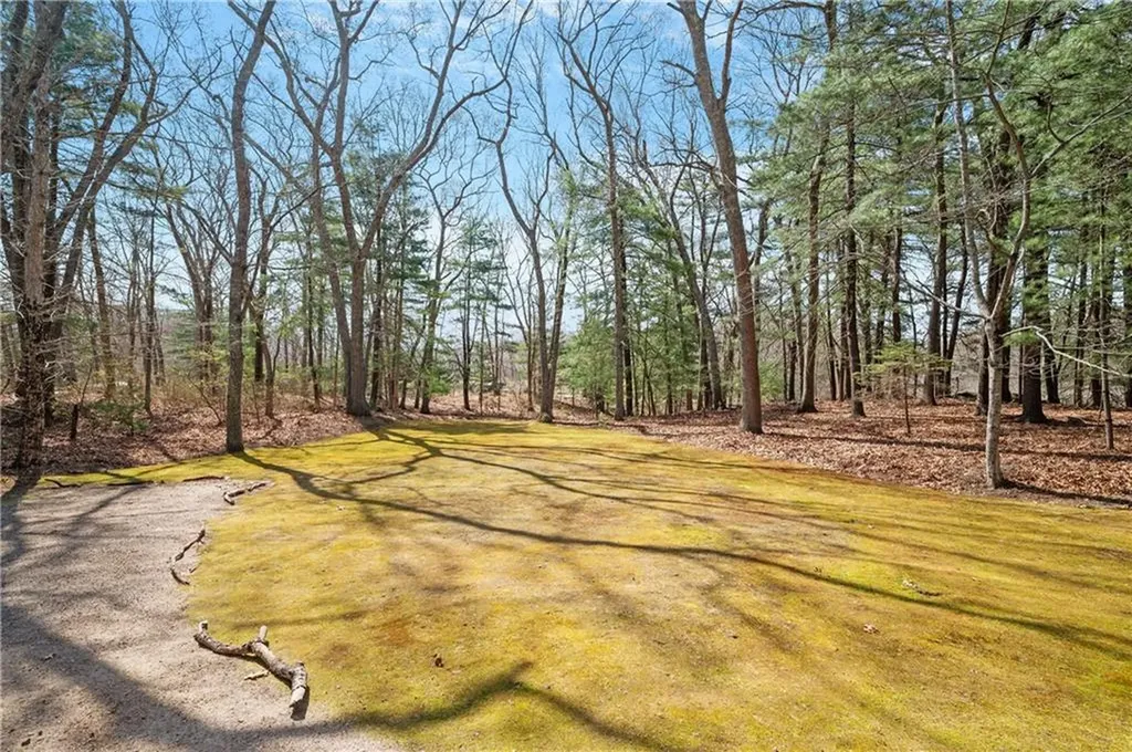 35 Candlewood Drive North Kingstown RI 02852