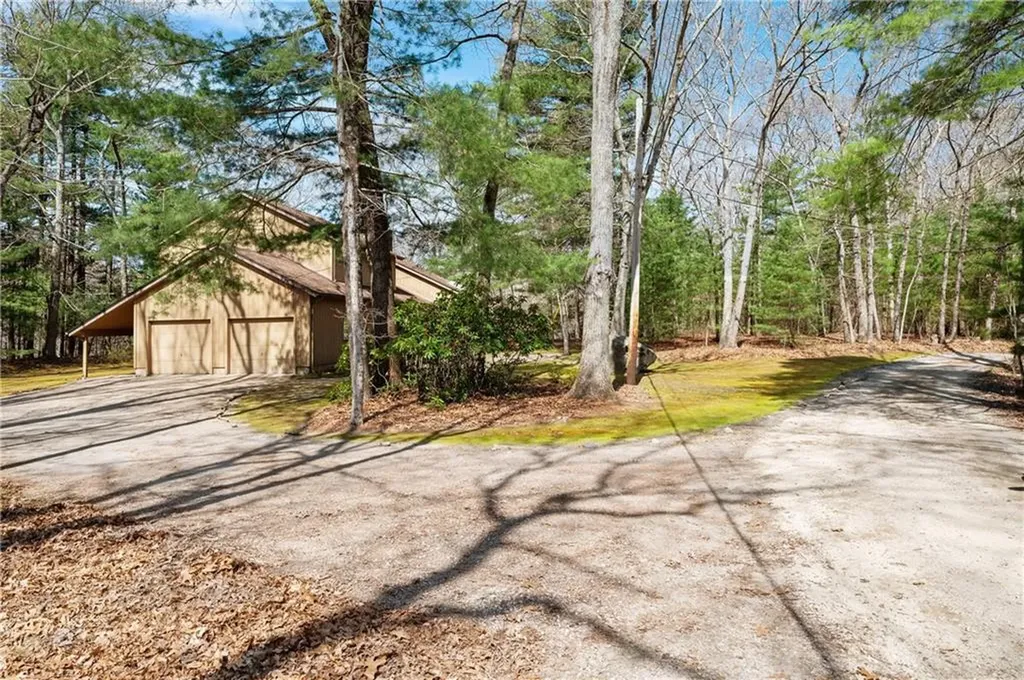 35 Candlewood Drive North Kingstown RI 02852
