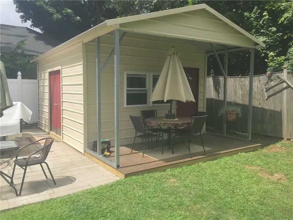 20 Pleasant Street Lincoln RI 02865