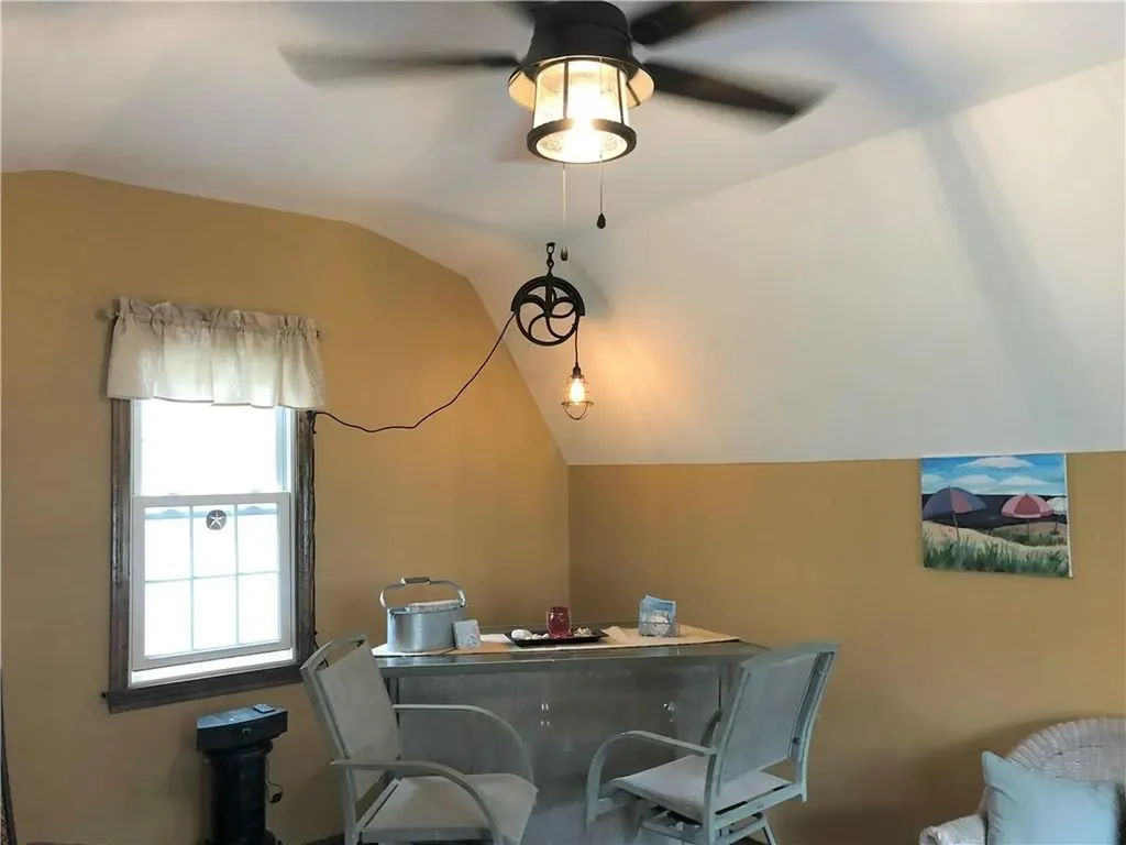 20 Pleasant Street Lincoln RI 02865