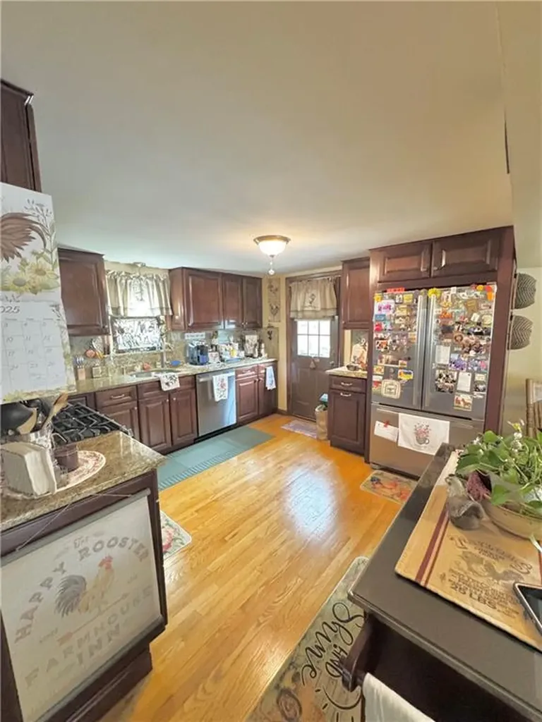 20 Pleasant Street Lincoln RI 02865