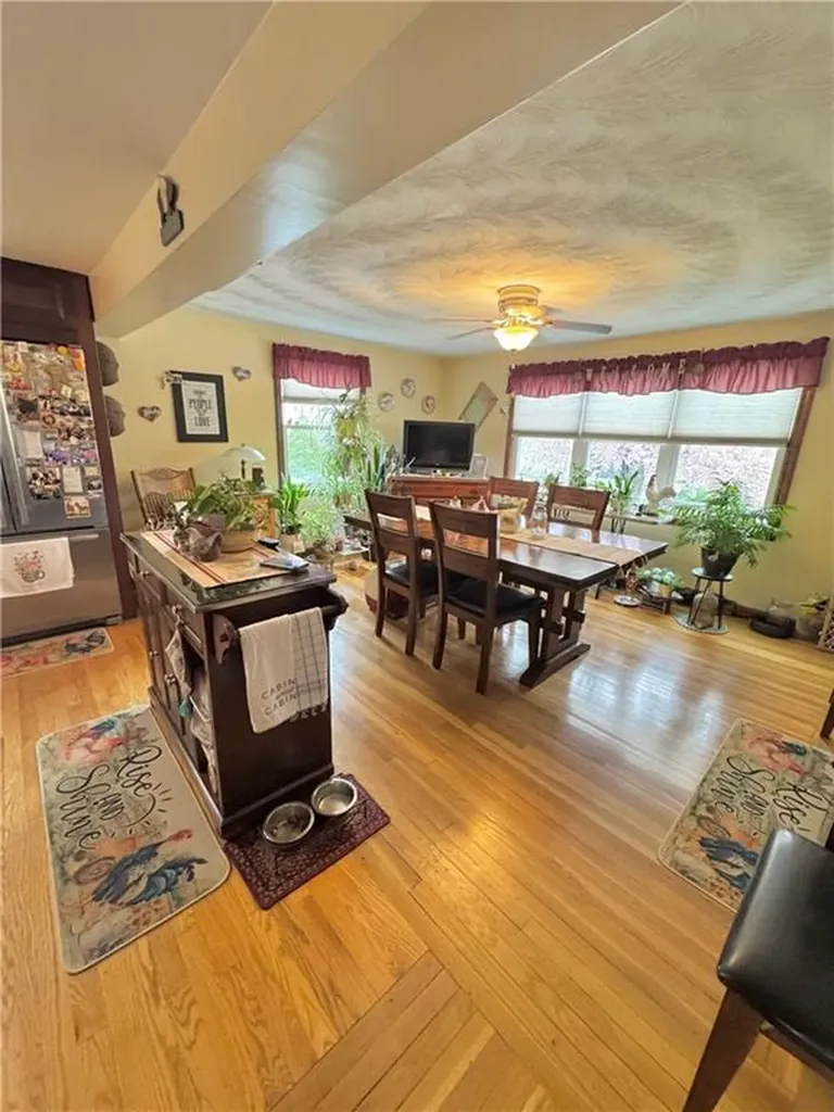 20 Pleasant Street Lincoln RI 02865