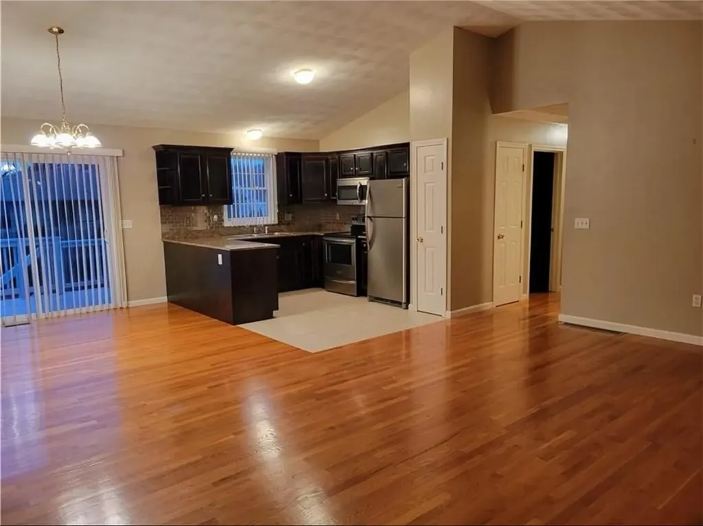 15 S Locust Avenue North Providence RI 02911