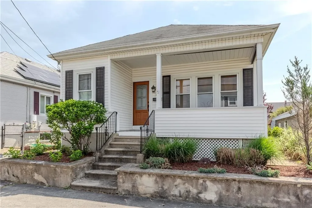 94 Bentley Street East Providence RI 02914