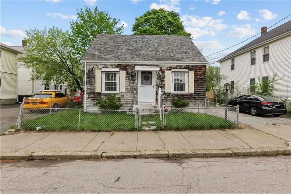57 Clinton Street Pawtucket RI 02861