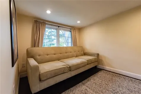 195 Brightridge Avenue East Providence RI 02914