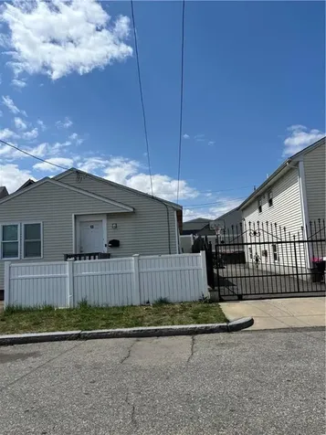 13 Halton Street Providence RI 02907