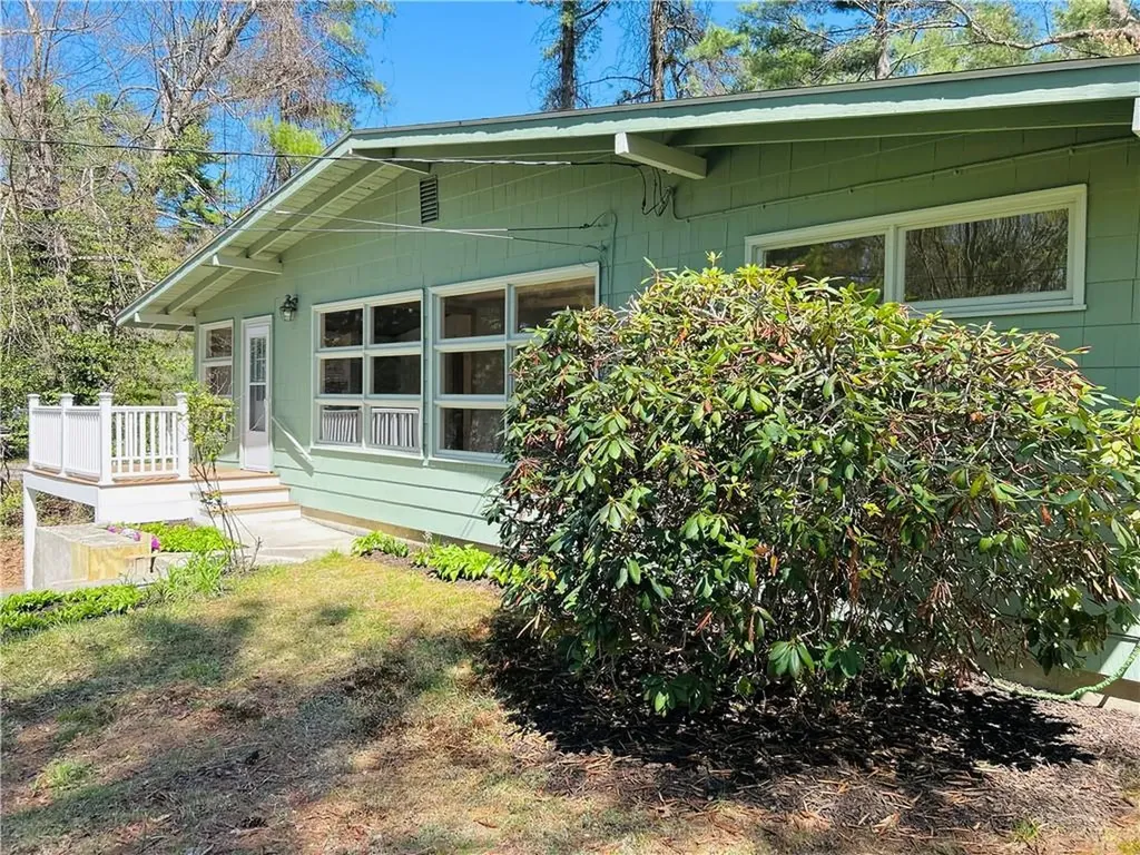 72 Overlea Road North Smithfield RI 02896
