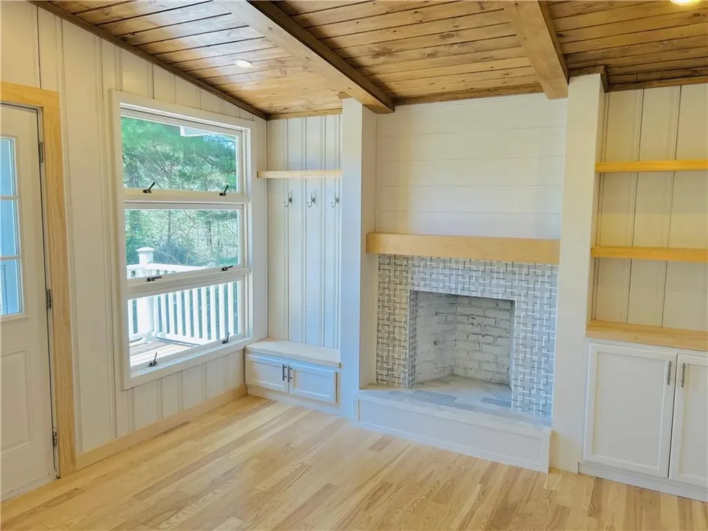 72 Overlea Road North Smithfield RI 02896