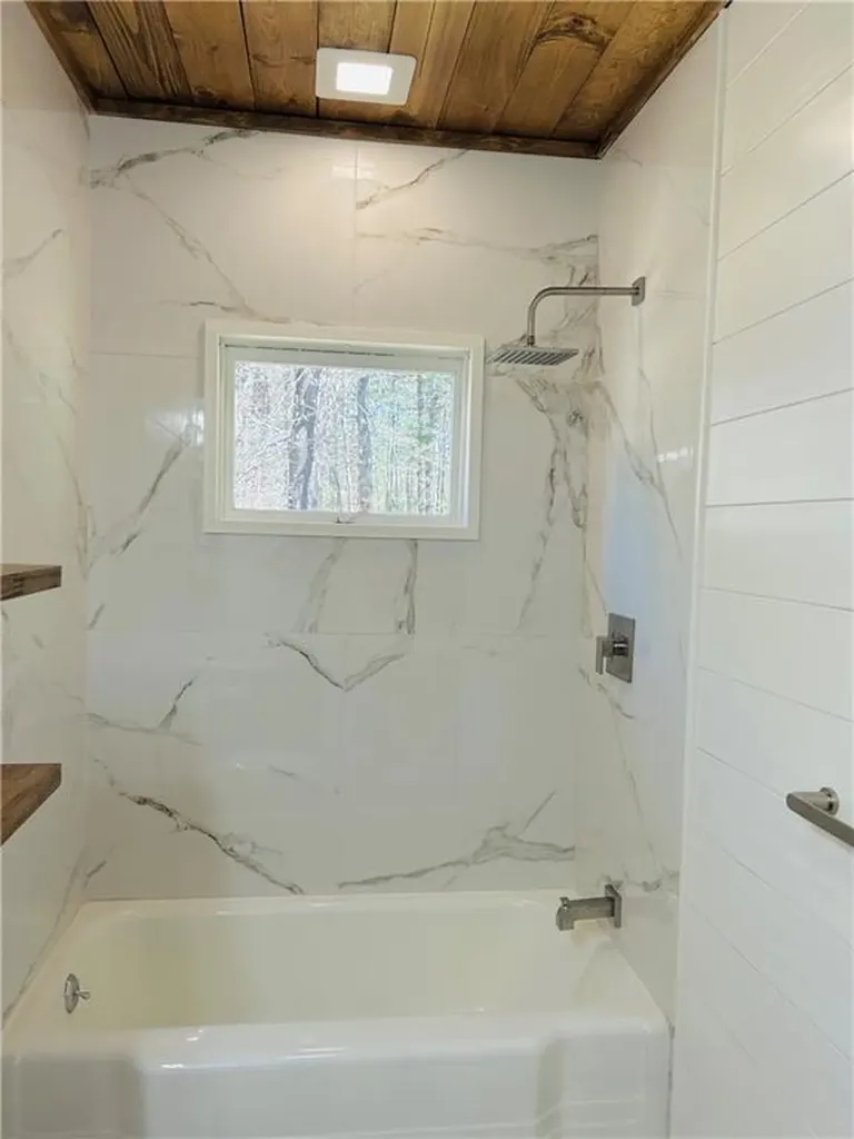 72 Overlea Road North Smithfield RI 02896