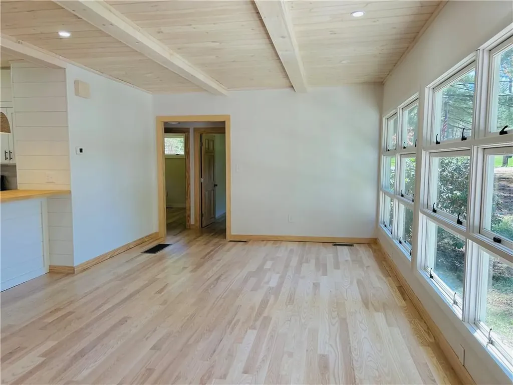 72 Overlea Road North Smithfield RI 02896