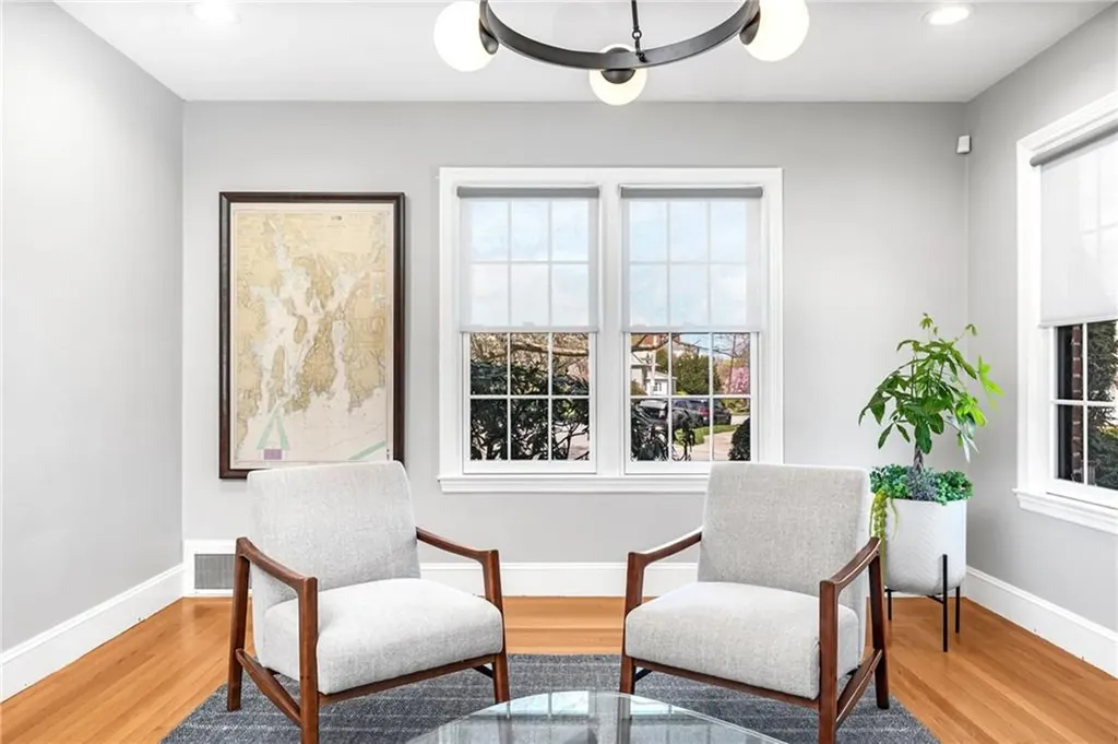 70 Dryden Avenue Pawtucket RI 02860