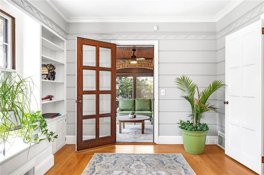 70 Dryden Avenue Pawtucket RI 02860