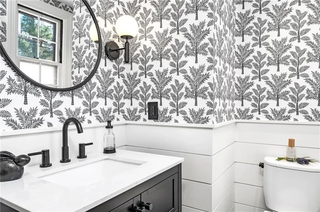 70 Dryden Avenue Pawtucket RI 02860