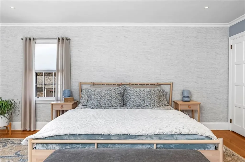 70 Dryden Avenue Pawtucket RI 02860