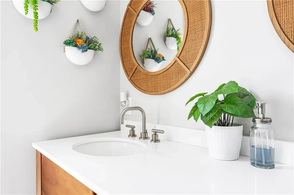 70 Dryden Avenue Pawtucket RI 02860